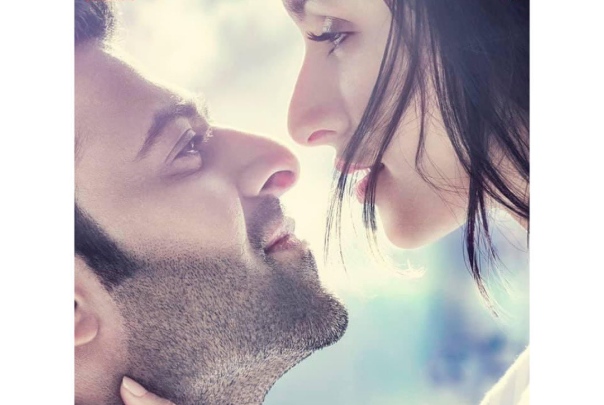 Saaho Poster: Prabhas and Shraddha Kapoor sizzling chemistry is fascinating